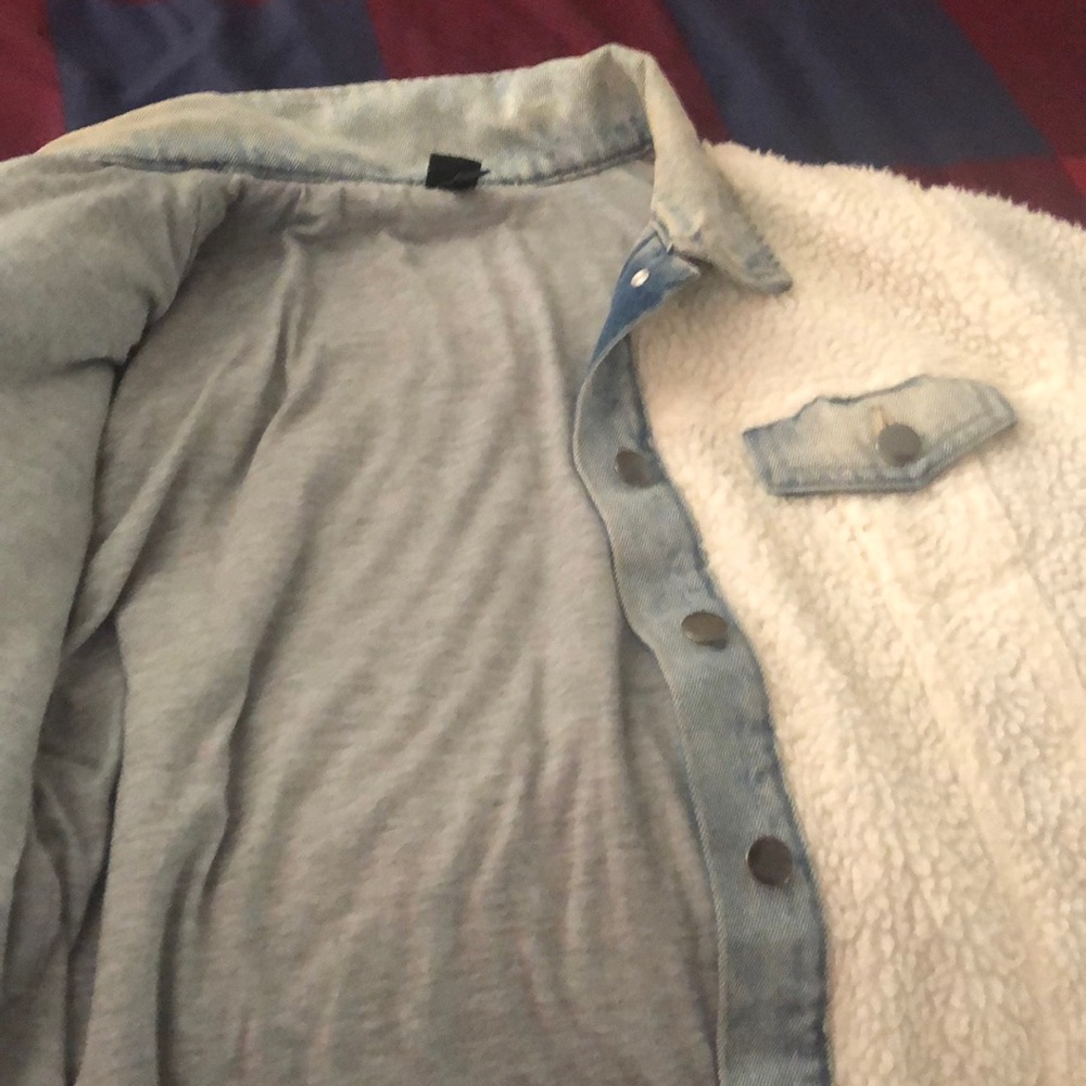 Jean jacket - Picture 3 of 4
